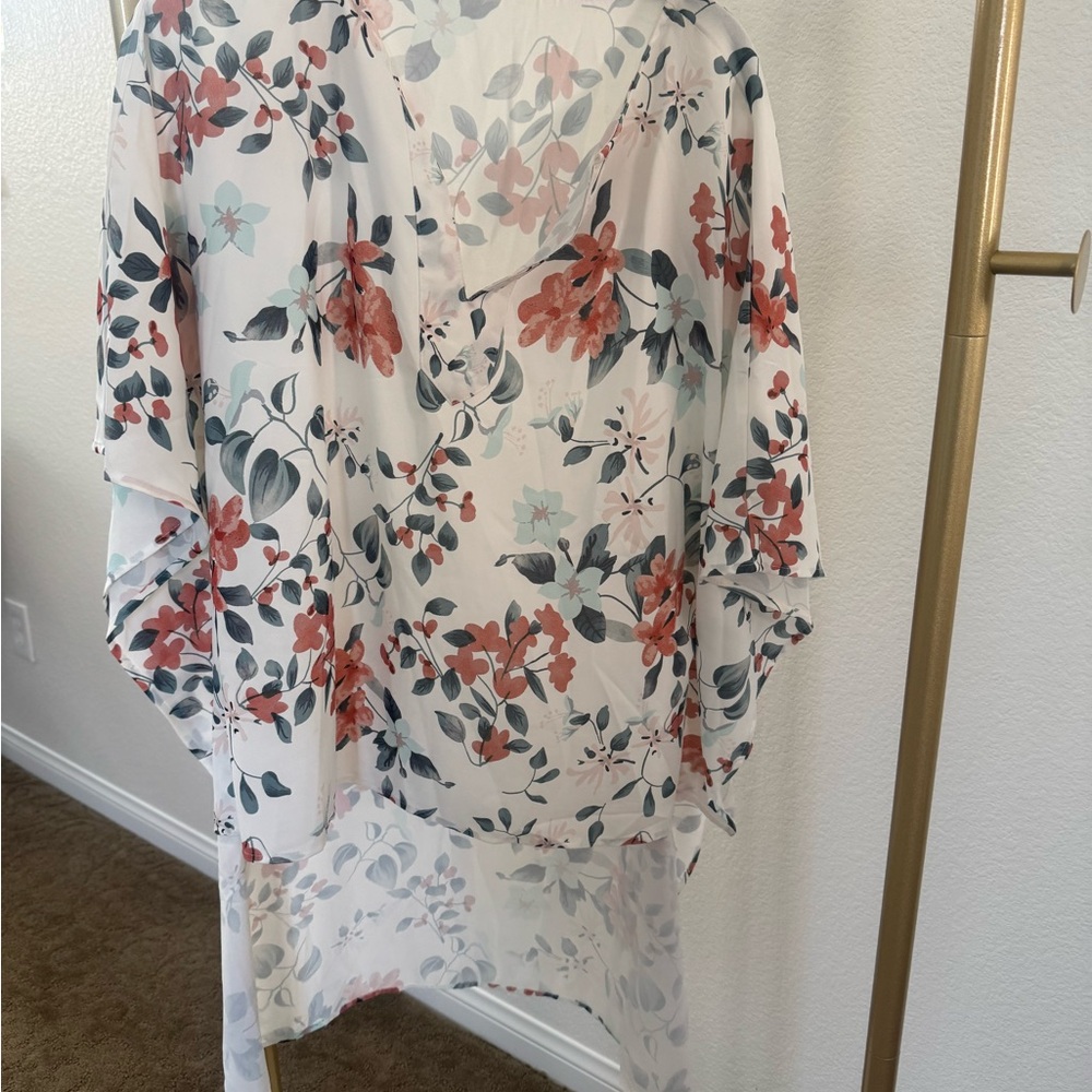 Floral Women's Top - White and Red